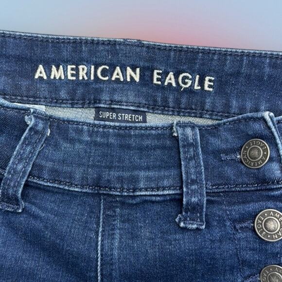 AMERICAN EAGLE Women’s 4 Blue Jean Shorts - Picture 2 of 3